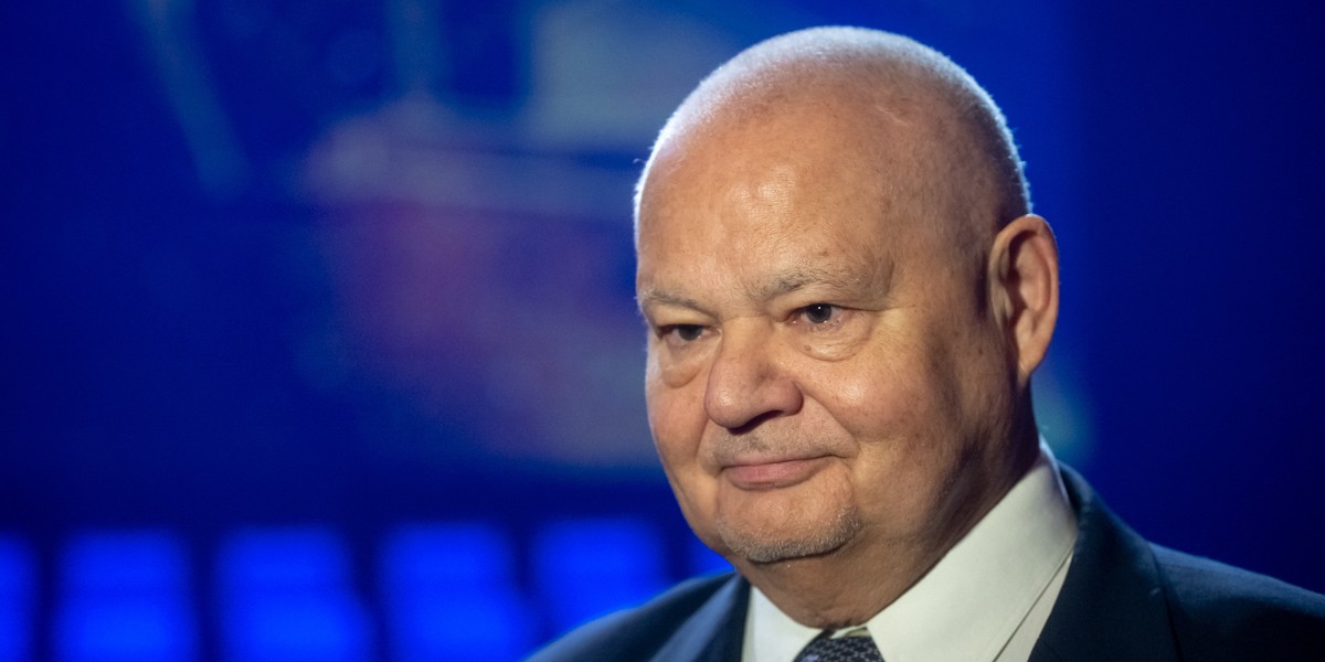 Posłowie PiS chcą bronić Adama Glapińskiego. Nie wiedzą, co podpisują