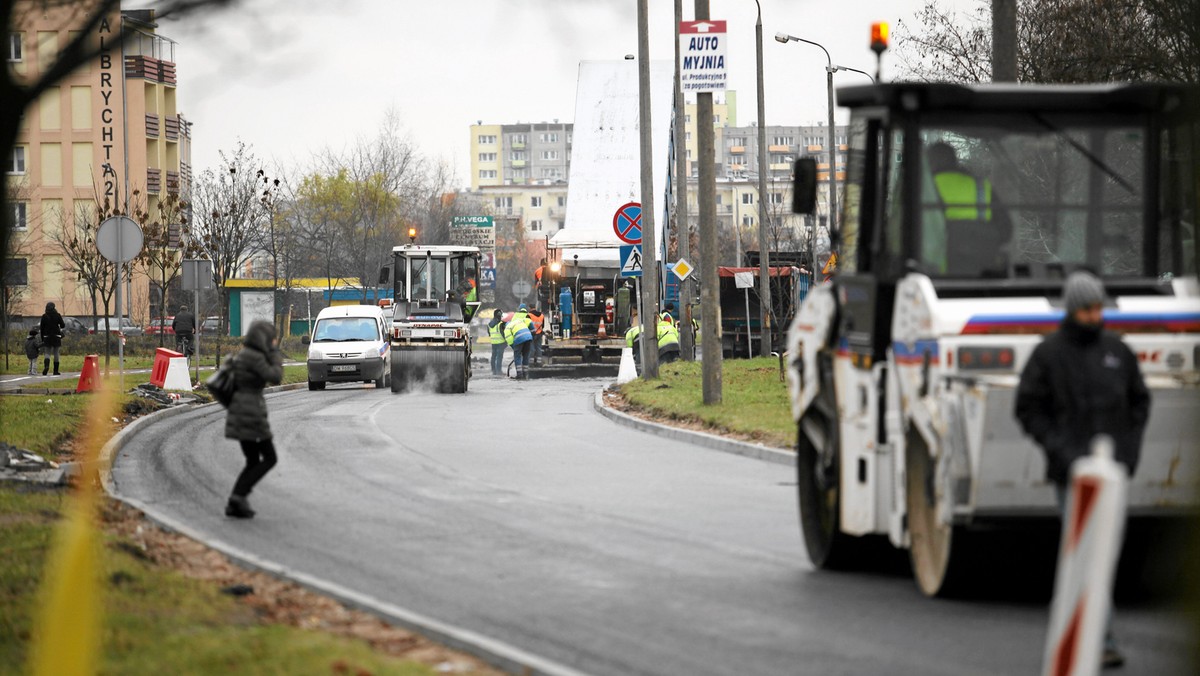 Dziś rozpocznie się kolejny etap przebudowy drogi krajowej nr 45 - informuje nto.pl.