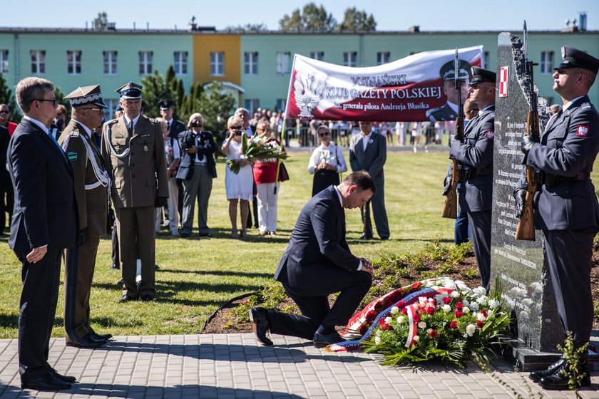 Oficjalne uroczystości i lotnicze pokazy podczas Święta Lotnictwa Polskiego na Krzesinach