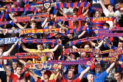 Wybory prezydenta Zabrza. Kandydat PiS wręczył rywalce z KO... szalik Piasta Gliwice