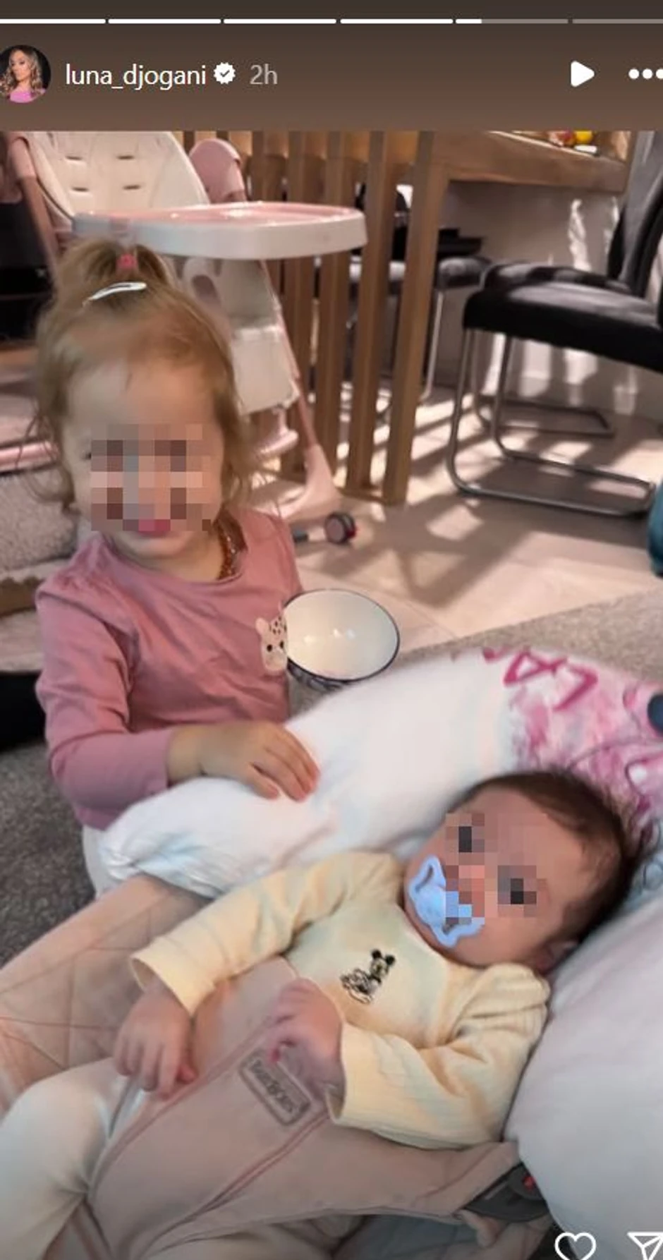 Luna Đogani, objava