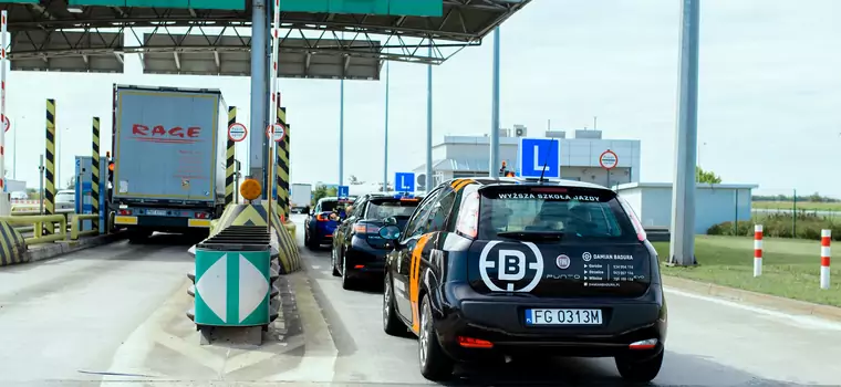 Kurs jazdy na autostradzie wypełnia lukę w szkoleniu kierowców