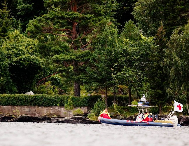 Policja nie wyklucza, że do młodych ludzi strzelało dwóch sprawców