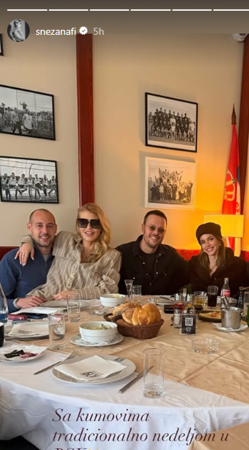 Snežana i Milan Borjan sa Igorom Kojićem i njegovom devojkom