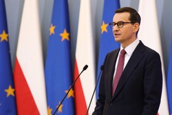 Będą obniżki cen biletów PKP. Morawiecki interweniuje