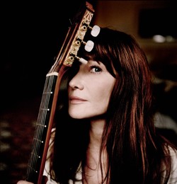 Carla Bruni intymnie... [ZDJĘCIA]