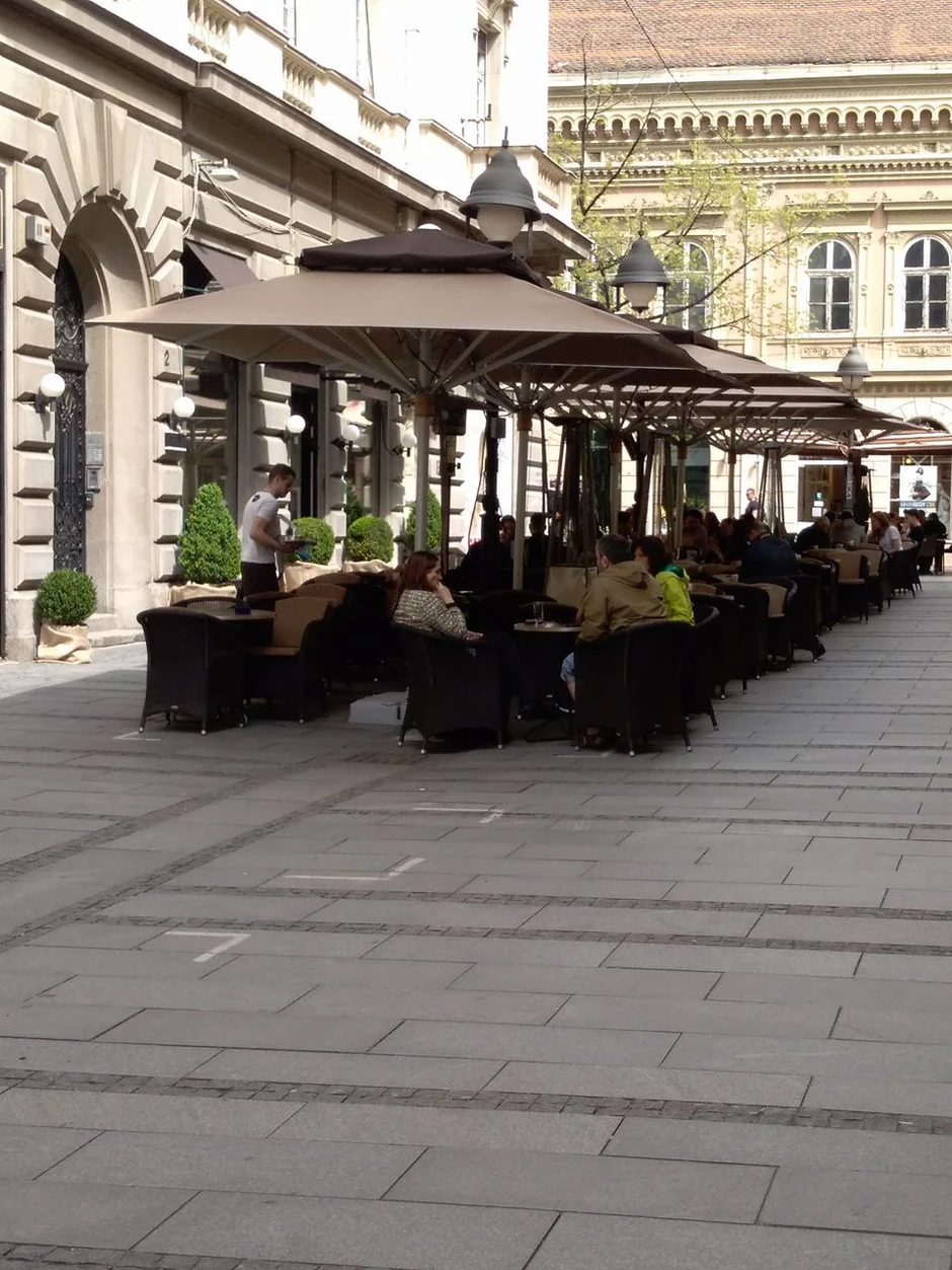 Zakonom je predviđena jednobojna tenda