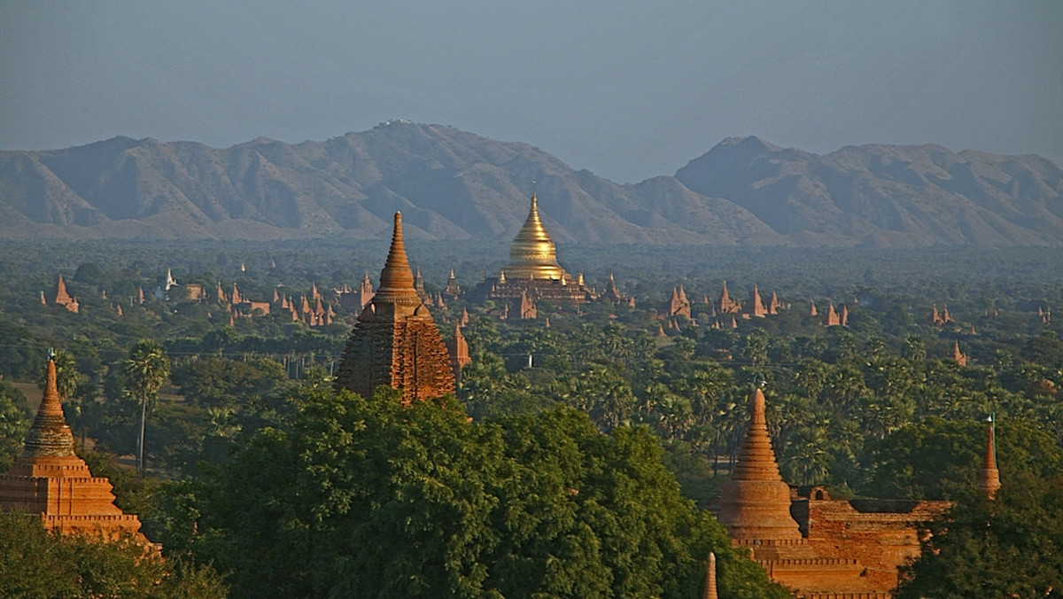 Starożytne miasto Bagan słynie z kolosalnej liczby świątyń: małe, duże, pozłacane, dekorowane drogimi kamieniami - jakie tylko chcesz. Wszystkie poświęcono Buddzie i mogą stanowić rodzaj pokuty za grzechy budowniczych.
