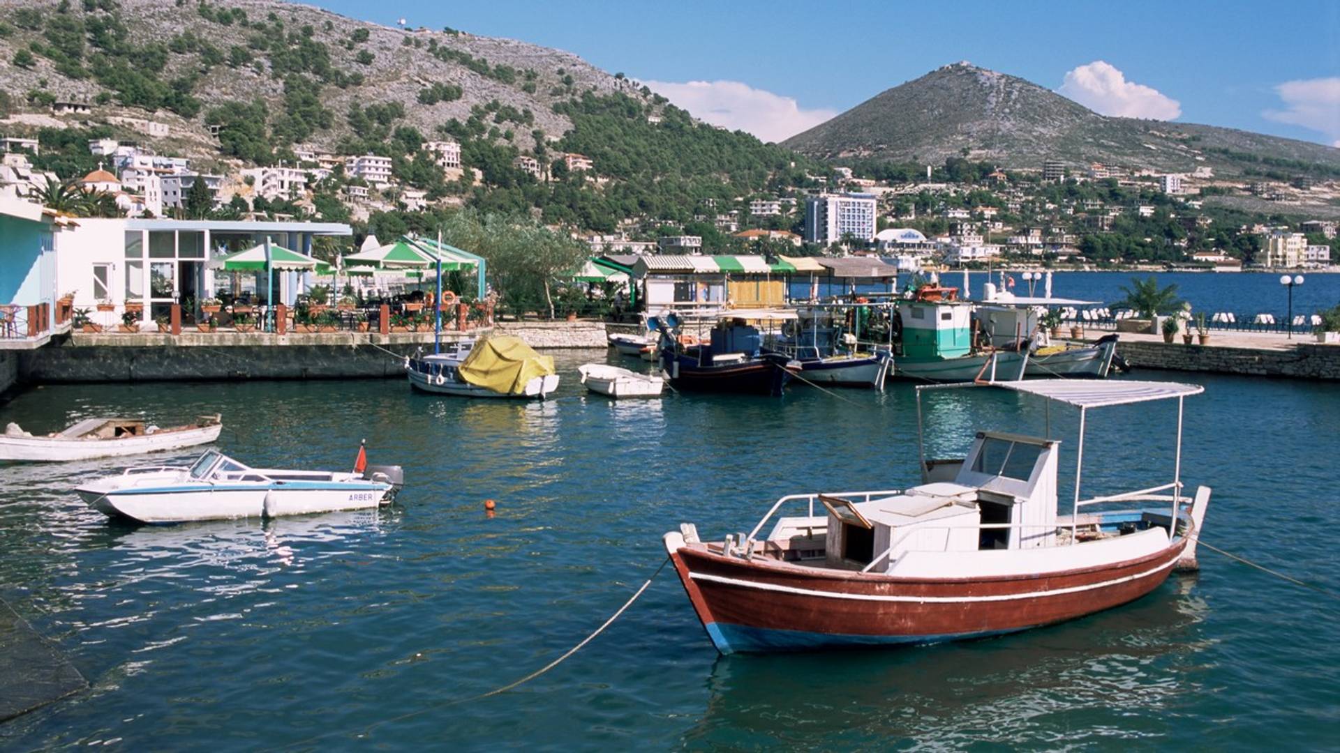 Srbi ni ove godine ne odustaju od letovanja u Albaniji i kažu da je ovo najlepša plaža