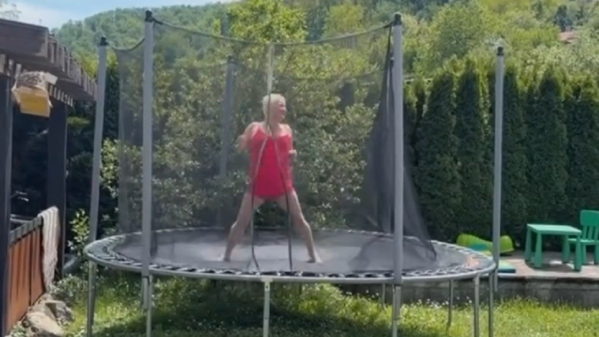 Maja Nikolić