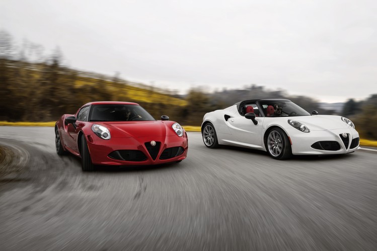 Alfa Romeo 4C spider i coupe (czerwona)