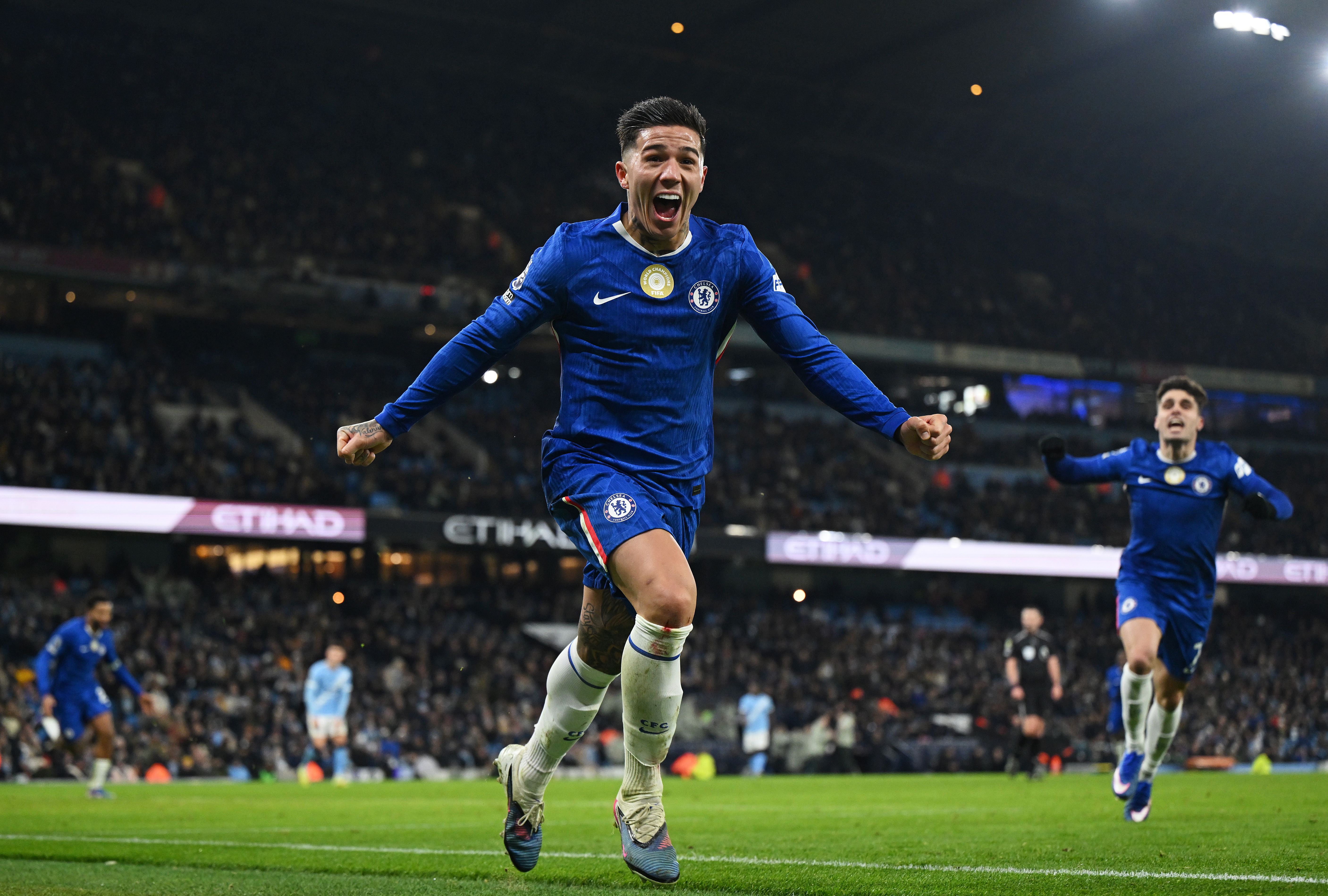 Chelsea Eyes Rosenior Appointment: Pundits Warn 'Too Early'