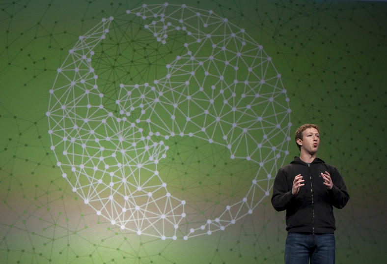 Facebook nie podaje żadnych informacji na temat planów związanych z wejściem na giełdę. Informatorzy Bloomberga przyznają, że Zuckerberg, który sprawuje kontrolę nad zarządem, może w każdej chwili przyspieszyć sprzedaż akcji spółki.