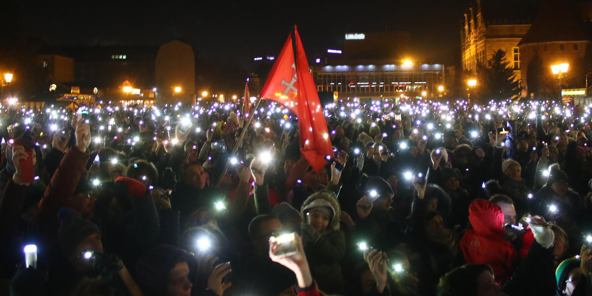 Ponad tysiąc osób wzięło udział w „Światełku dla Pawła”