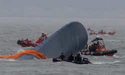 Dlaczego załoga opuściła koreański prom? "Otrzymaliśmy polecenie"