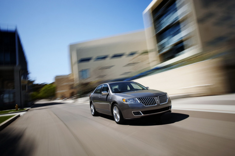 Nowy Jork 2010: Lincoln MKZ Hybrid gotowy do sprzedaży