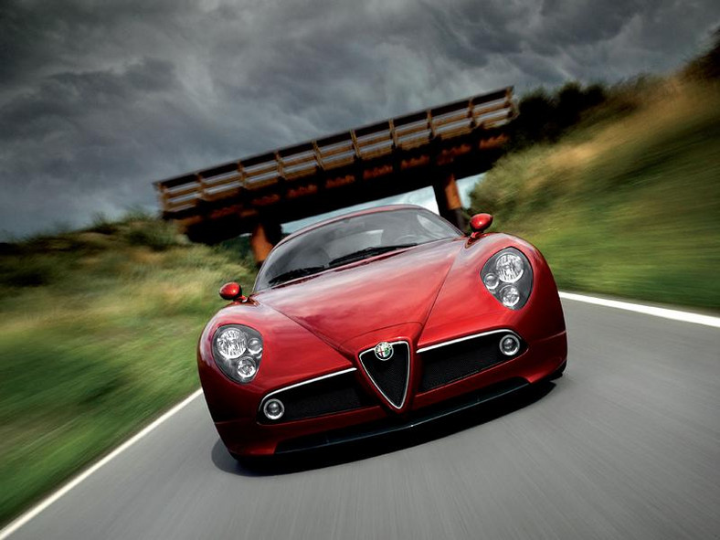 Alfa Romeo 8C Competizione: nowe zdjęcia
