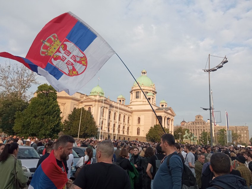 Blokiran je saobraćaj oko Skupštine Srbije