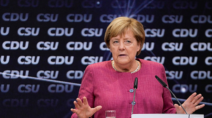Angela Merkel német kancellár beszédet mond a német digitális politikáról szóló rendezvényen a Német Kereszténydemokrata Unió (CDU) berlini székházában 2021. szeptember 6-án /Fotó: MTI/AP pool/Markus Schreiber