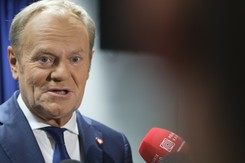 To już nie przypadek, to trend. KO odskakuje PiS w nowym sondażu CBOS