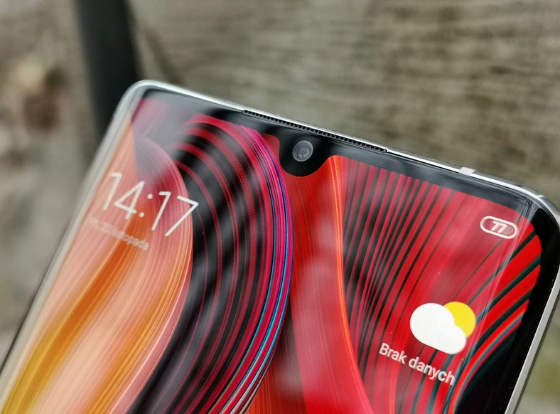 Xiaomi Mi Note 10 i jego kropelkowy notch mieszczący przedni aparat