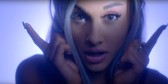 Ariana Grande w teledysku "Focus"