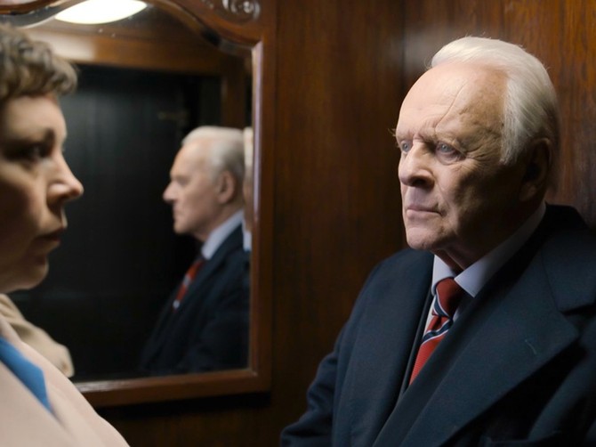 Entoni Hopkins i Olivija Kolman u filmu "Otac"