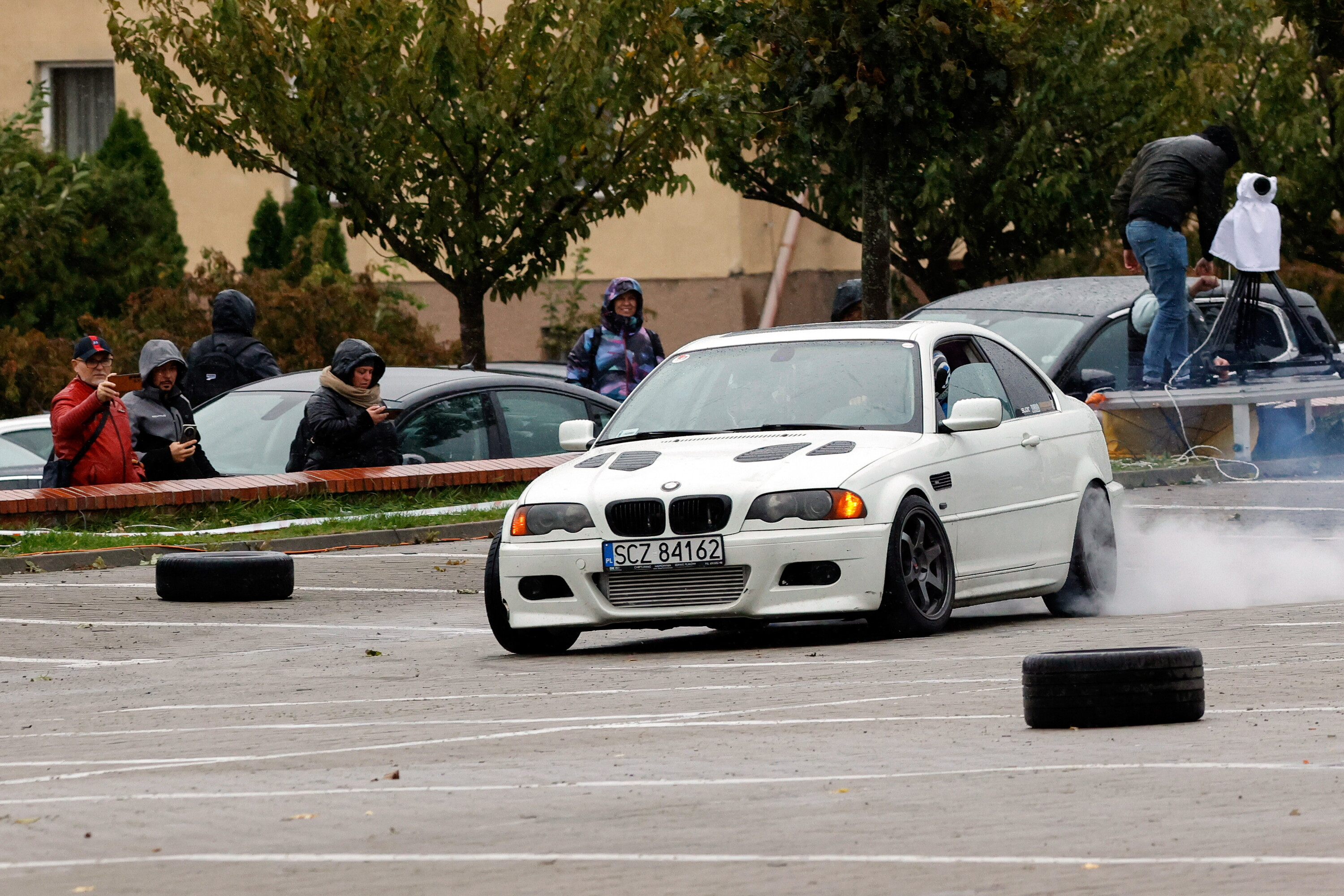 Nawrocki podpisał ustawę o piratach drogowych - i wysłał ją do Trybunału