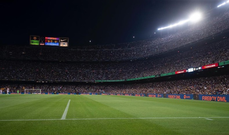 Fireboy colaboró ​​con Barcelona y Spotify