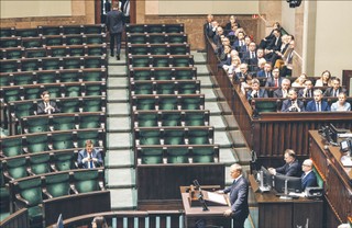 Rząd Donalda Tuska z wotum zaufania. Premier: 'Nie znam słowa kapitulacja'