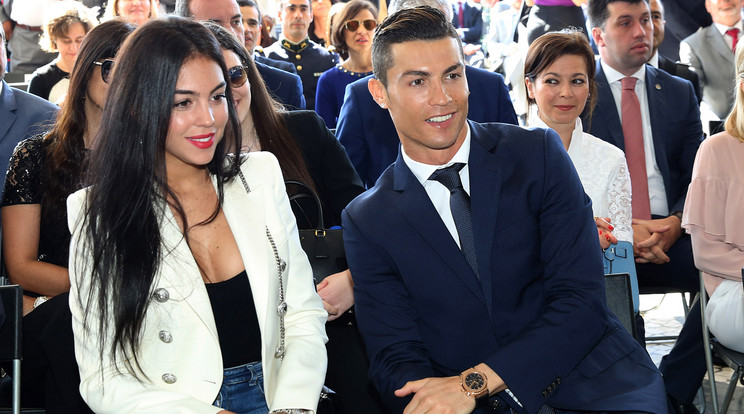 Georgina Rodríguez és Cristiano Ronaldo úsznak a boldogságban /Fotó: Northfoto