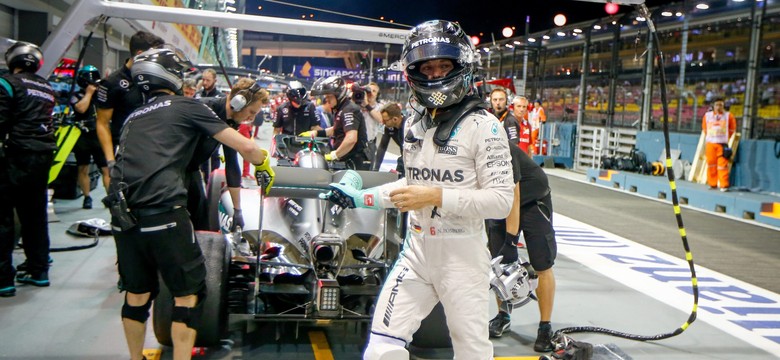 Formuła 1: Rosberg najszybszy na ostatnim treningu przed Grand Prix Singapuru