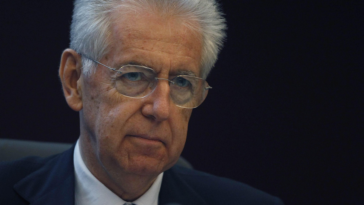 Jak pisze "Corriere della Sera", premier Włoch Mario Monti przedstawił w piątek uczestnikom szczytu G8 plan stworzenia europejskiego systemu gwarancji dla lokat bankowych. Klienci banków w strefie euro coraz bardziej obawiają się o swoje oszczędności.
