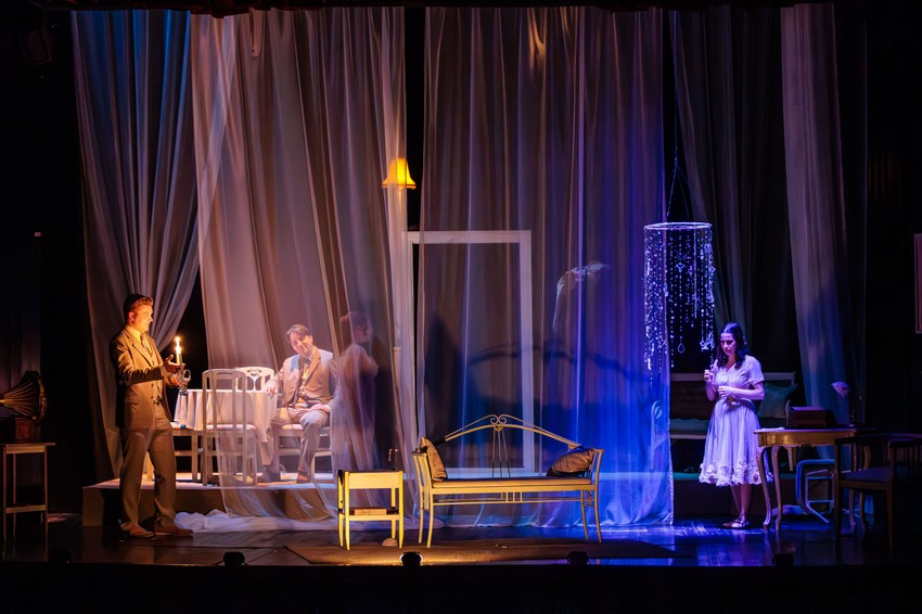 Staklena menažerija