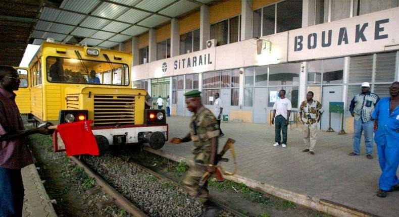 The unelectrified single-line track to Ivory Coast traces its origins back to the late 19th century, when France was looking for ways to link the colonised Sahel to its trading posts on the Atlantic