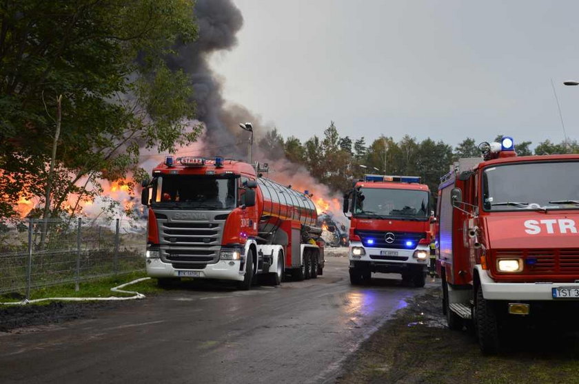 Wielki pożar w Wąchocku! Stu strażaków w akcji