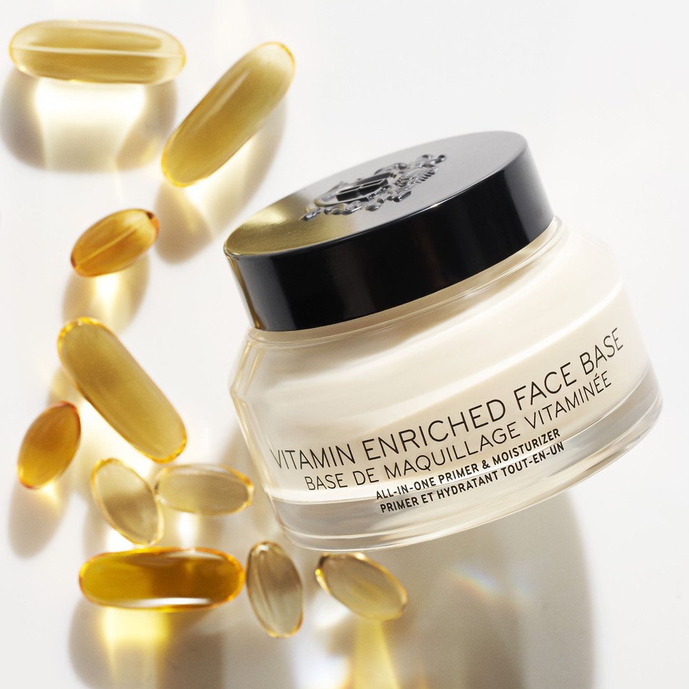 A Bobbi Brown Vitamin Base sminkalapját nagyon szeretni fogod a Notino kínálatából
