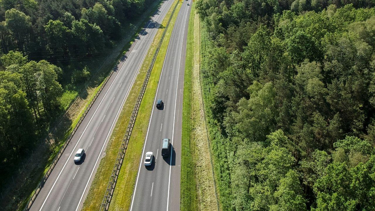 Droga krajowa nr 22 w okolicach wsi Wołogoszcz znów przejezdna