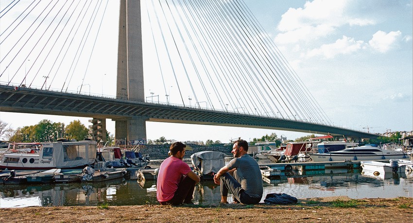 Advokatas still - TL Marius actor Eimutis Kvosciauskas and Ali actor Dogac Yildiz 