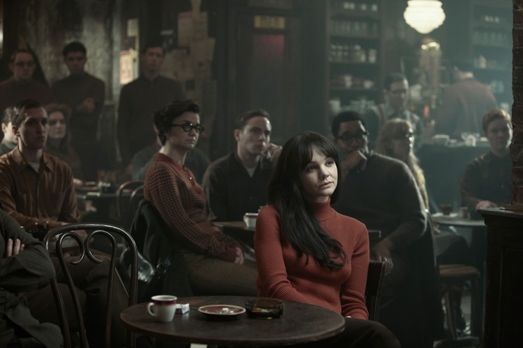 Carey Mulligan w filmie 'Co jest grane, Davis?' *copyright: Alison Rosa ©2012 Long Strange Trip LLC