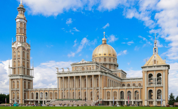 Pomnik byłego kustosza sanktuarium w Licheniu został zasłonięty