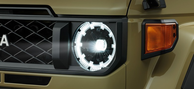 Nowa Toyota 70 już na rynku. Świetny styl i silnik Diesla pod maską