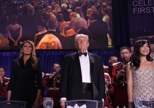 Melanija i Donald Tramp i Veidžia Đang