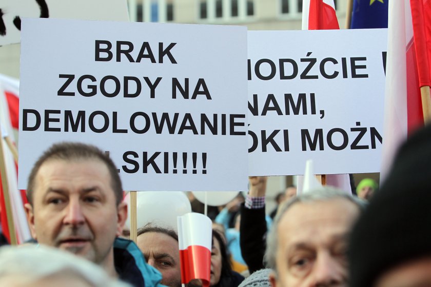 Manifestacja KOD w Katowicach