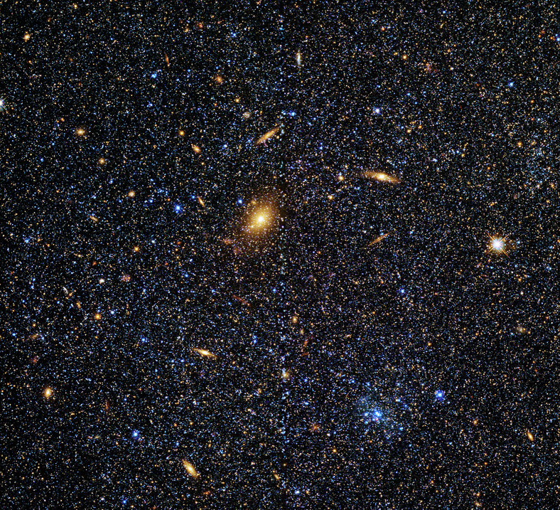C51 - IC 1613