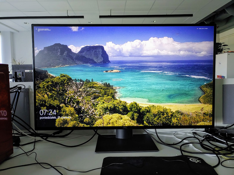 Dell UltraSharp U4320Q - test dużego monitora 4K, idealnego do pracy