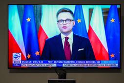Transmitowane w telewizji orędzie marszałka Sejmu Szymona Hołowni