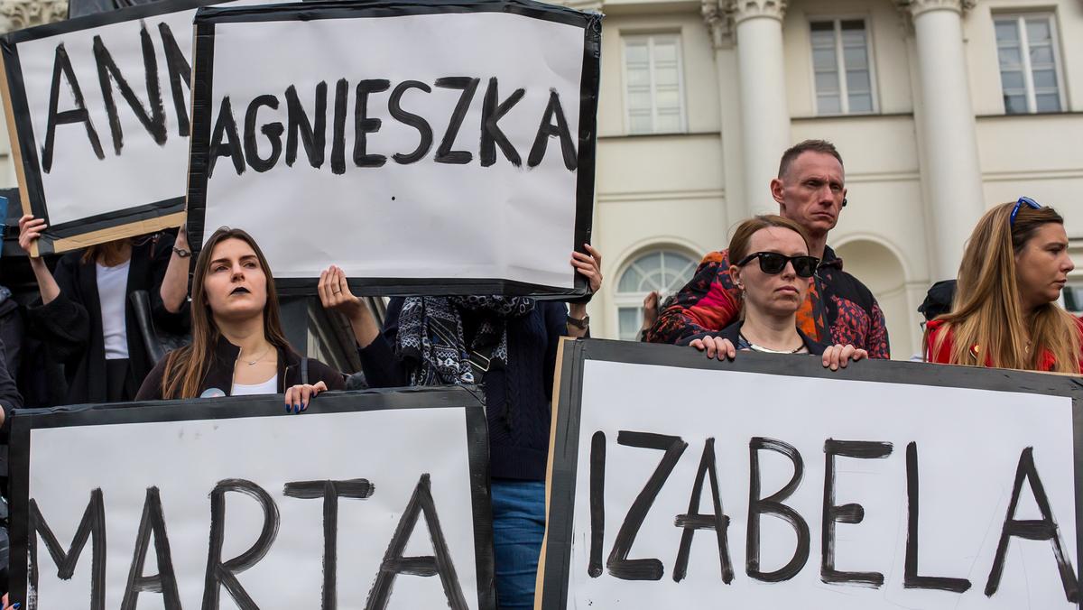 Ani jednej więcej. Protest Ogólnopolskiego Strajku Kobiet po śmierci ciężarnej Doroty.  Warszawa, 14.06.2023 r.