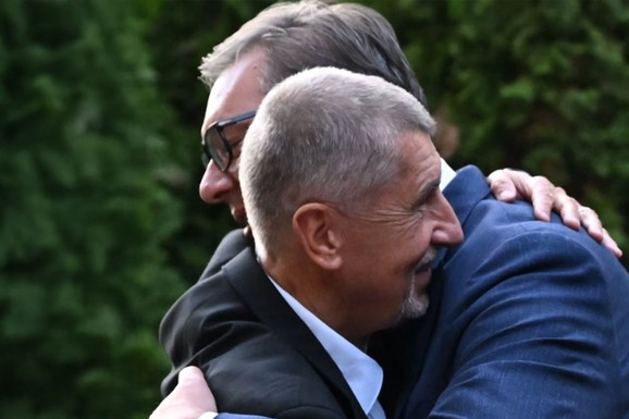 (VIDEO) "GOST SE NAJBOLJE DOČEKA DOBROM TRPEZOM" Vučić priredio večeru u čast Andreja Babiša: "Još važniji od menija je otvoren razgovor"
