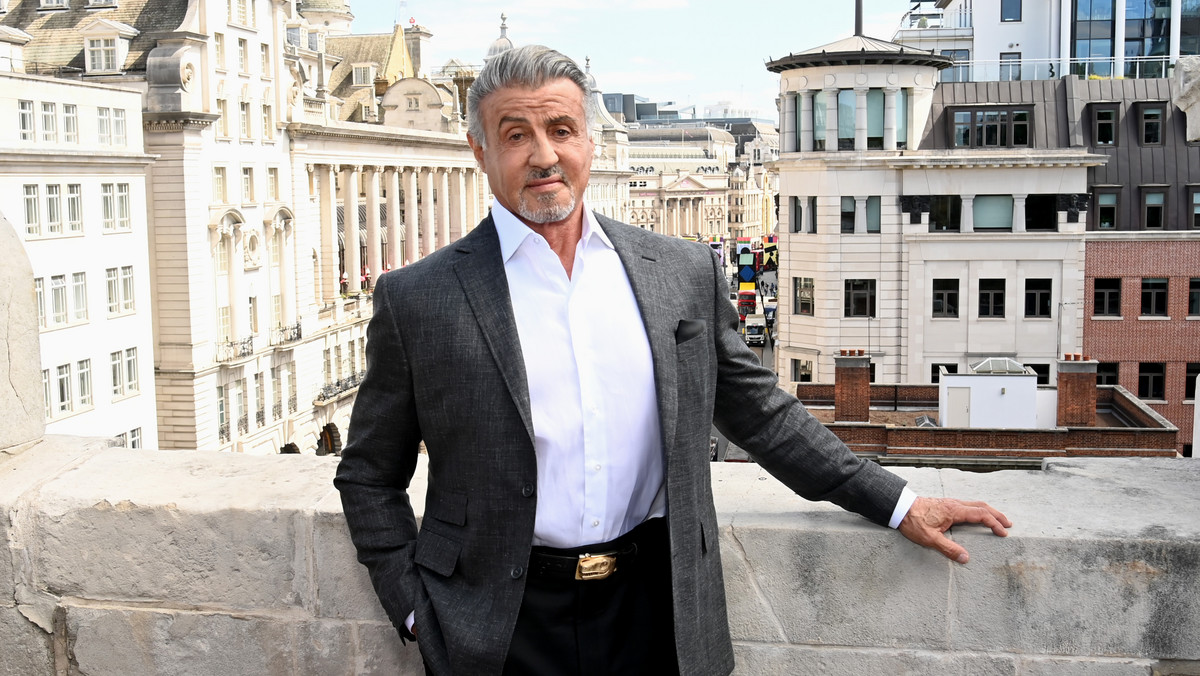 Sylvester Stallone przygotowuje się do roli gangstera w serialu telewizyjnym.